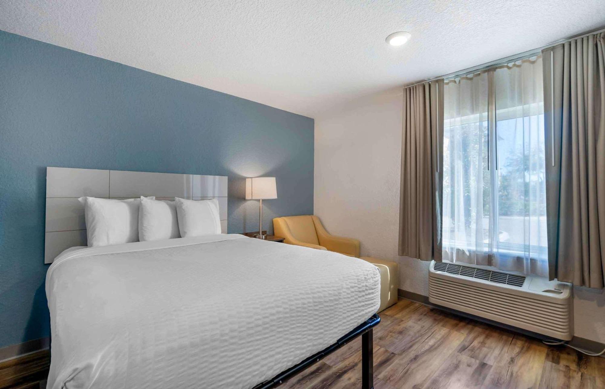 Extended Stay America Select Suites - Tampa - Brandon - East Heartland Exterior foto