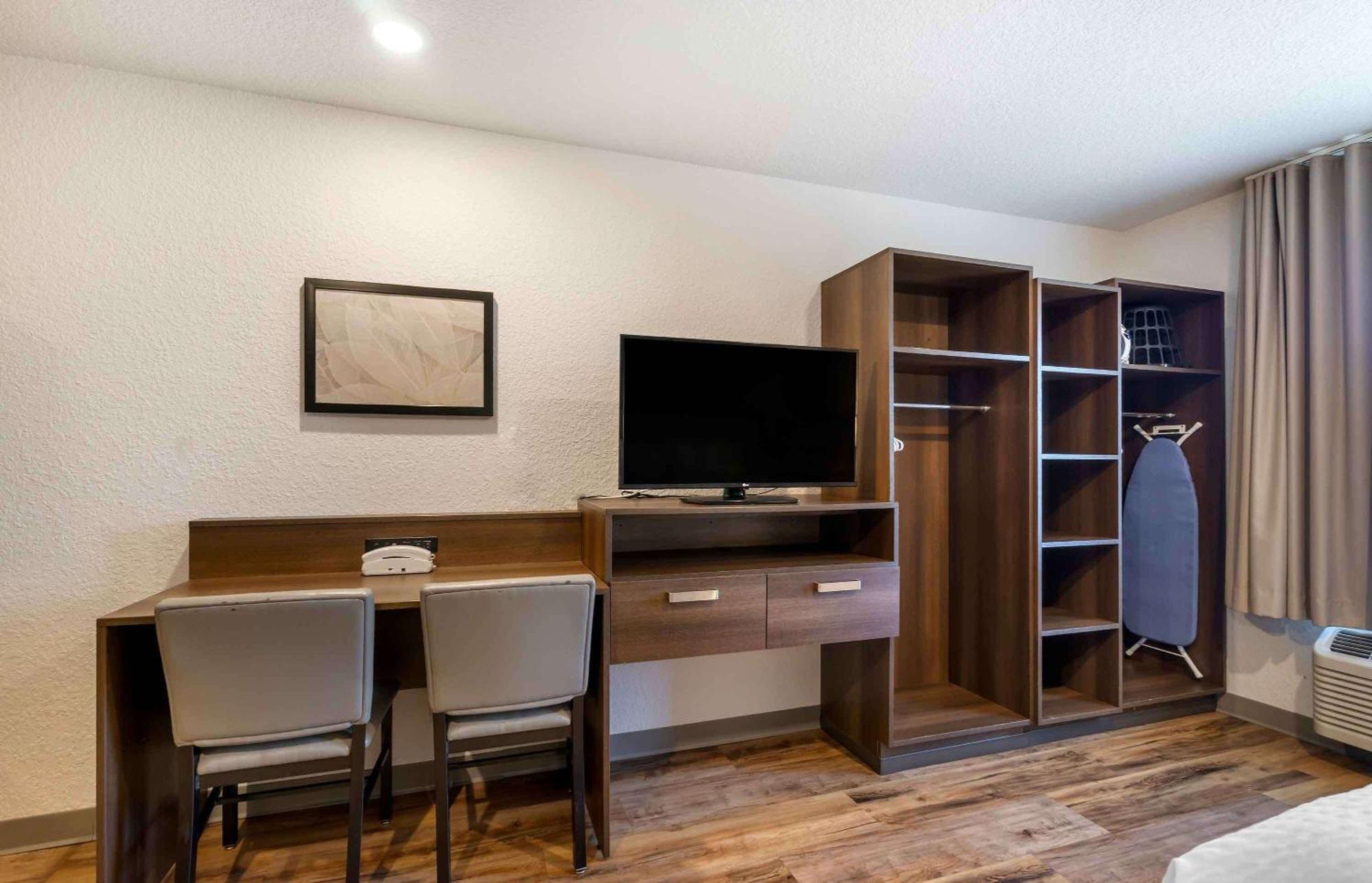 Extended Stay America Select Suites - Tampa - Brandon - East Heartland Exterior foto